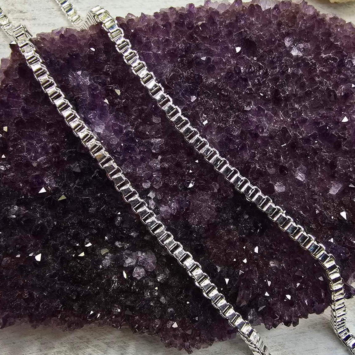 Single Chain (sizes vary)